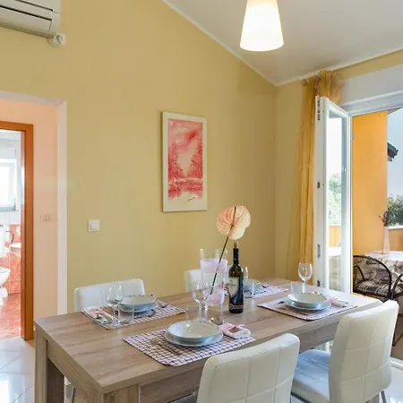 Apartments David By The Sea Fazana Exterior photo